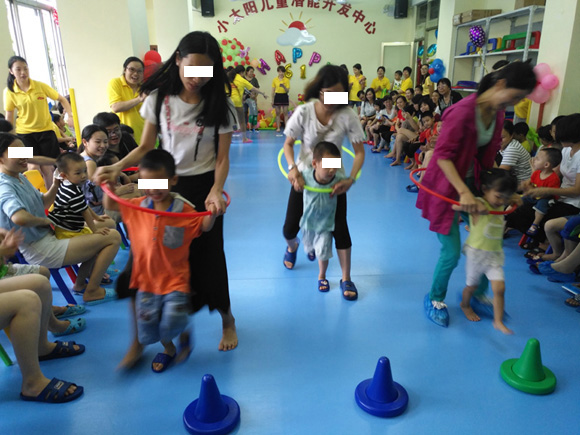 传递快乐 承载希望 六一主题活动(图19)