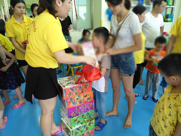 传递快乐 承载希望 六一主题活动(图53)