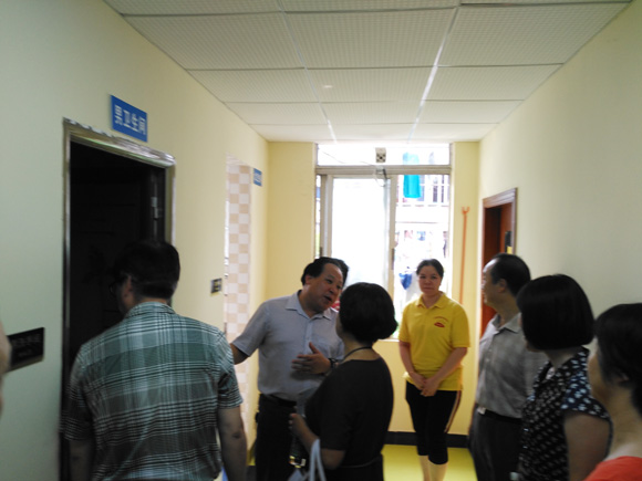 省残联康复部部长何康木莅临指导(图4)