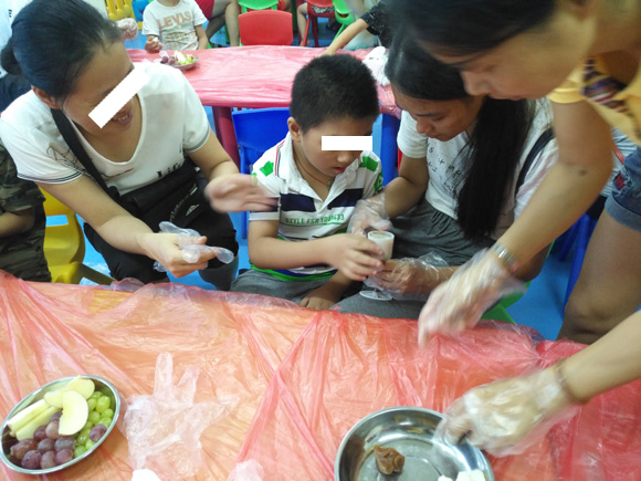 亲子做月饼 其乐融融(图15)