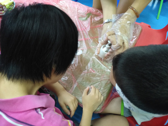 亲子做月饼 其乐融融(图17)