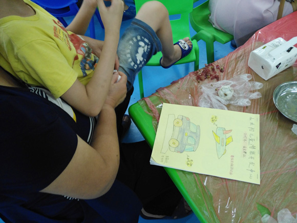 亲子做月饼 其乐融融(图30)