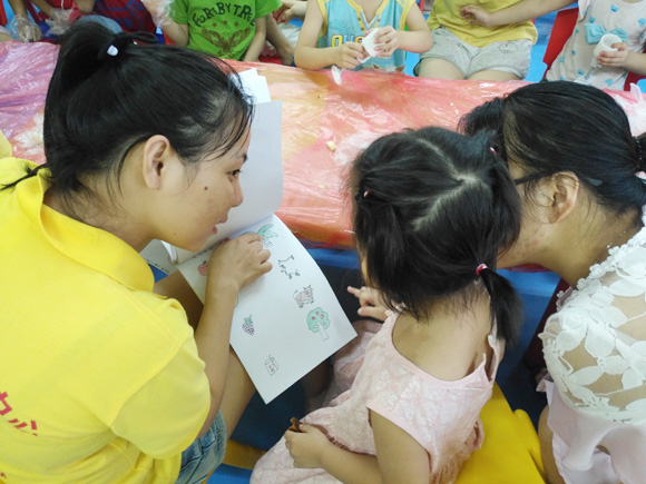 亲子做月饼 其乐融融(图31)