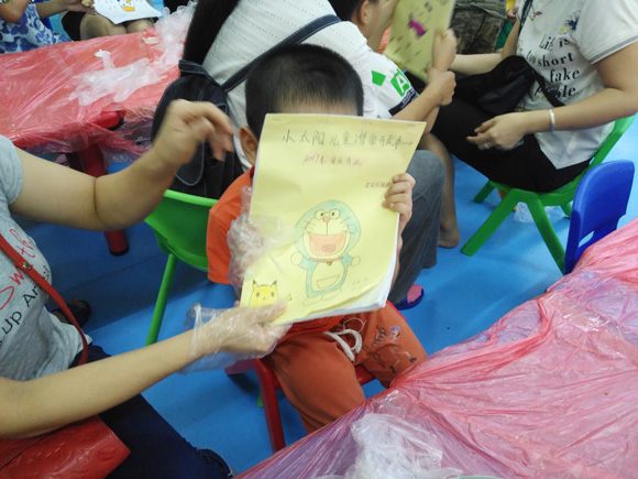 亲子做月饼 其乐融融(图33)