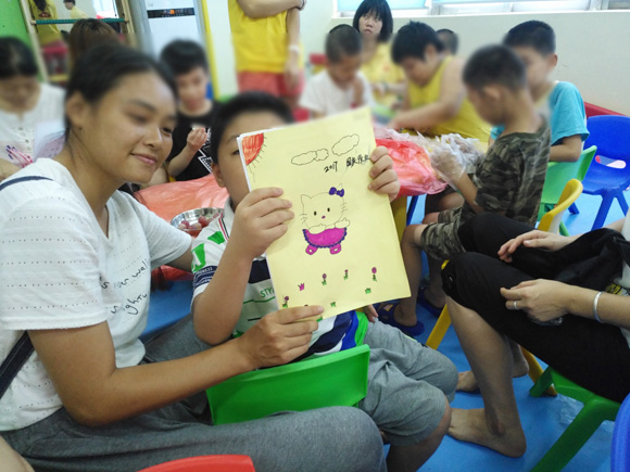 亲子做月饼 其乐融融(图34)