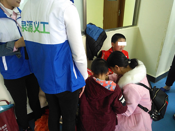 壹基金温暖包 暖暖的很贴心(图2)