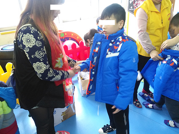 壹基金温暖包 暖暖的很贴心(图3)