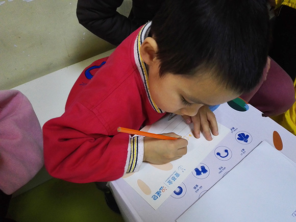 壹基金温暖包 暖暖的很贴心(图8)