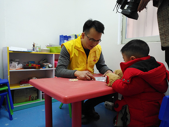 副市长雷玉春、市残联、区残联理事长慰问(图9) 副市长雷玉春、市残联、区残联理事长慰问(图9)