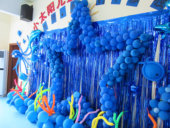 “国际自闭日”趣味亲子活动(图2) “国际自闭日”趣味亲子活动(图2)