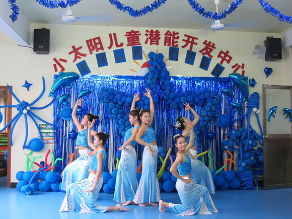 “国际自闭日”趣味亲子活动(图45) “国际自闭日”趣味亲子活动(图45)