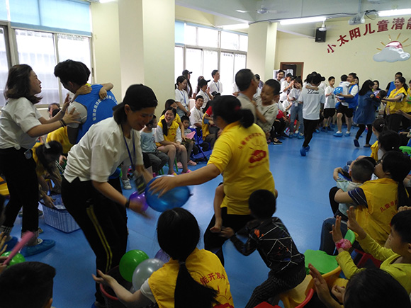 粤港澳服饰联盟义工队探访(图19)