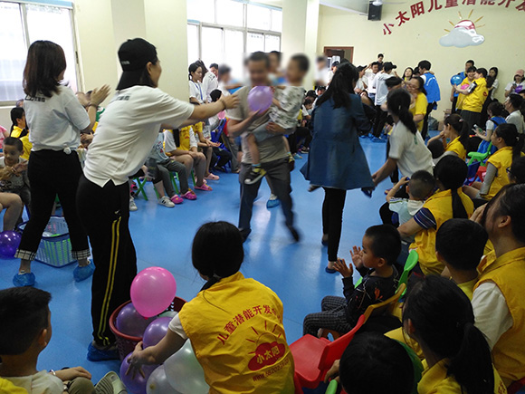 粤港澳服饰联盟义工队探访(图20)