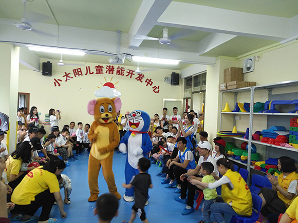 粤港澳服饰联盟义工队探访(图21)