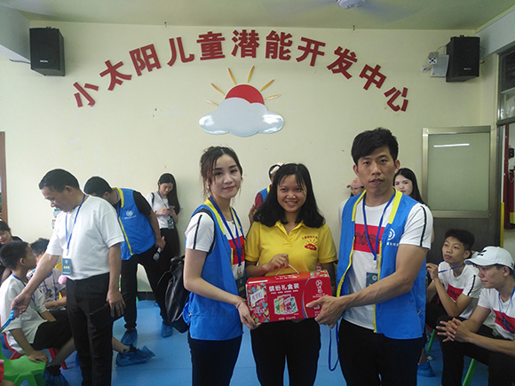 粤港澳服饰联盟义工队探访(图27)