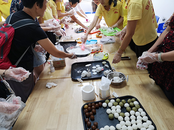 亲子DIY冰皮月饼(图2)