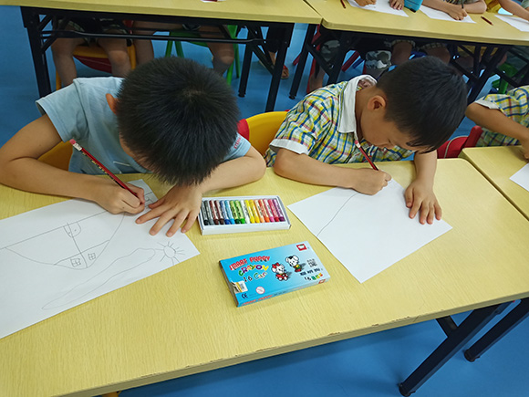 华逸幼儿园与小太阳的交流活动(图8)