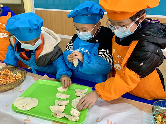 “幼”遇冬至-饺香四溢--冬至包饺子活动(图7) “幼”遇冬至-饺香四溢--冬至包饺子活动(图7)