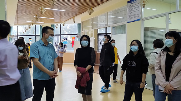 区县残联领导和康复机构负责人参观同心(图3)