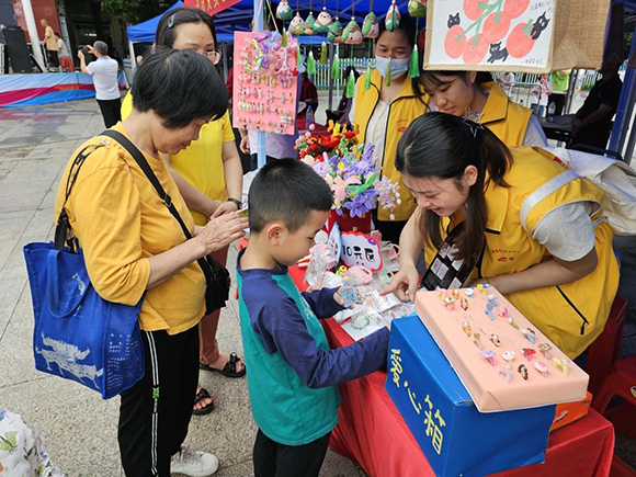 清新区第三十四次全国助残日宣传活动(图6) 清新区第三十四次全国助残日宣传活动(图6)