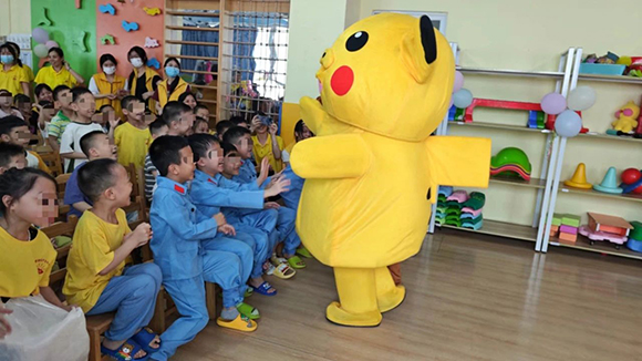 “多彩童年,快乐无限”小太阳儿童节活动(图5) “多彩童年,快乐无限”小太阳儿童节活动(图5)